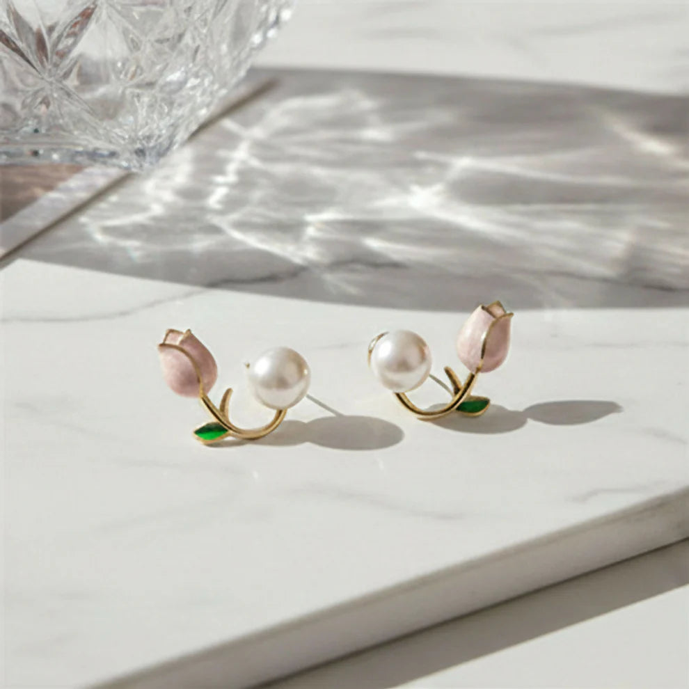 Elegant Tulip Pearl Earrings – Delicate Gold Floral Studs for Timeless Style