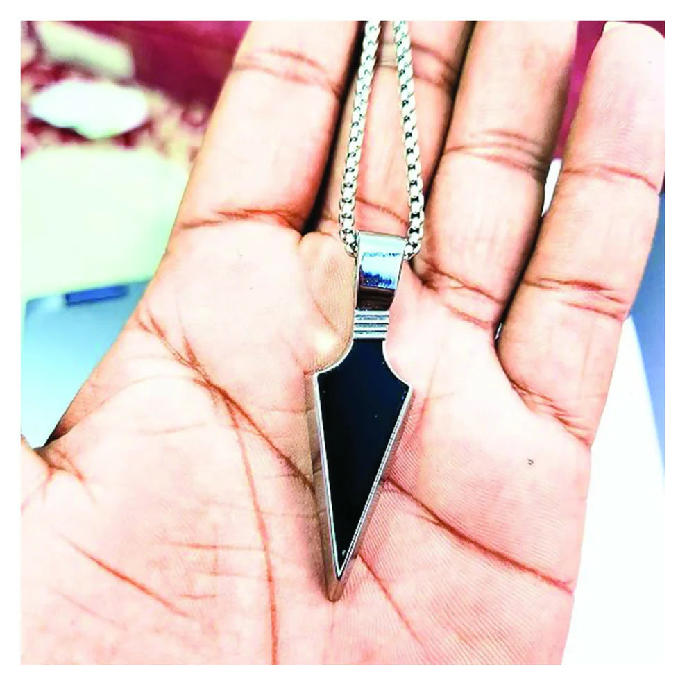 Modern Black Arrowhead Pendant – Sleek Stainless Steel Necklace