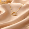 Elegant Open Heart Necklace – Timeless Gold Love Pendant