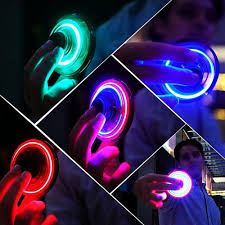 Flynova Flying Spinner Flying Gyro Spinner Flying Orb Ball UFO Flying Ball Hand Controlled Boomerang