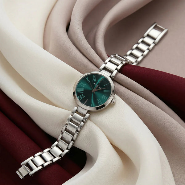 Luxury Silver Emerald Green Dial Women's Watch