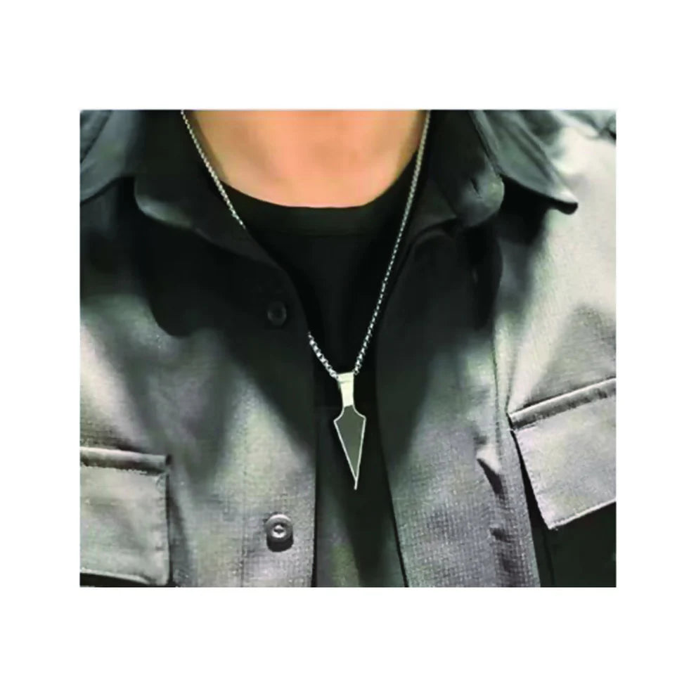 Modern Black Arrowhead Pendant – Sleek Stainless Steel Necklace